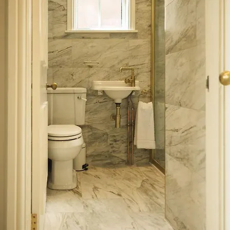 Prázdninový dům Alexander House *