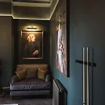 Alexander House 펜션