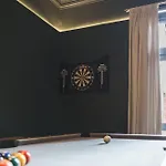 Alexander House 펜션