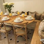 別荘 Alexander House *