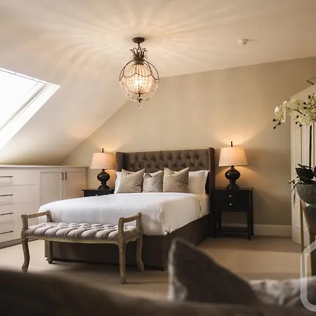 Alexander House *