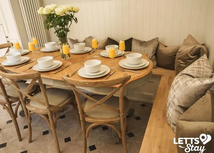 Dom wakacyjny Alexander House *